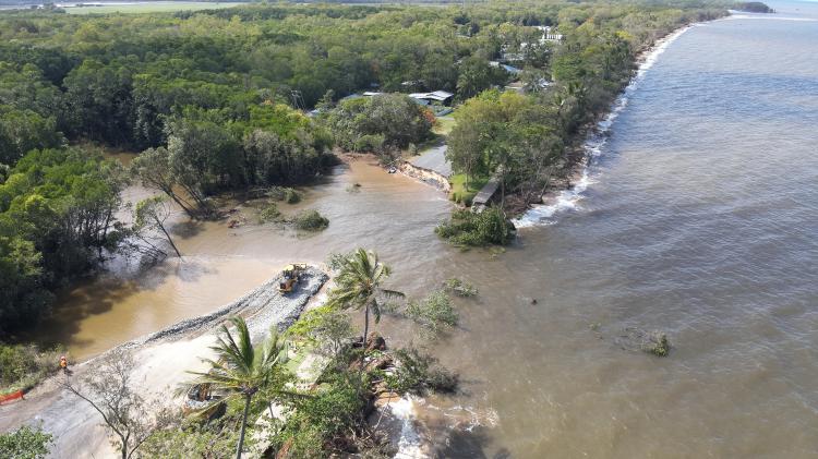 Holloways Beach damage, Tropical Cyclone Jasper