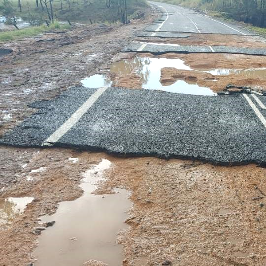 Booyal-Dallarnil Road pavement damage